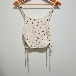 Storia Vintage look cherry crop top